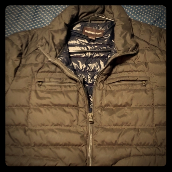 Michael Kors - Picture 1 of 3